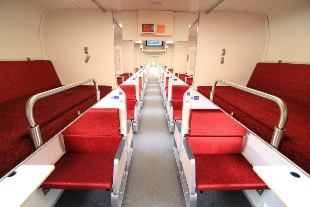 thailand second class sleeper train